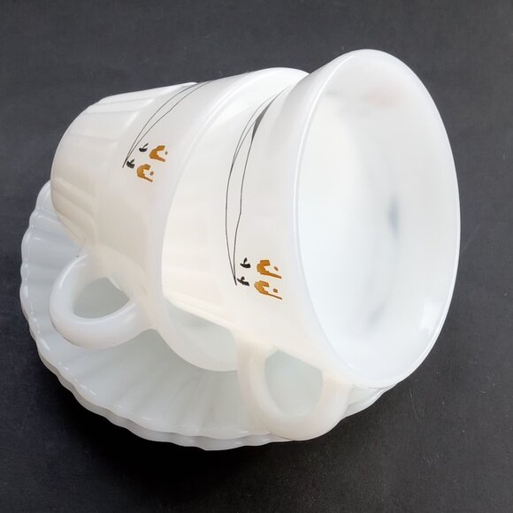 VTG MCM Opal Milk Glass 2 Cups w/Saucers Termocrisa Rare Fire King Pyrex - Picture 1 of 16